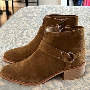 Crevo Women’s Ankle Boots